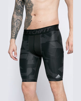 Pantaloni Adidas scurti negru