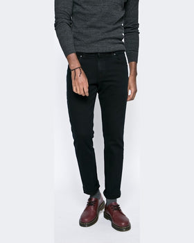 Jeansi Wrangler greensboro negru