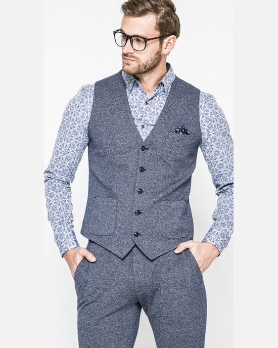 Vesta Medicine grand hotel budapest albastru