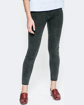 Jeansi Jacqueline de Yong bess acid negru cărbune