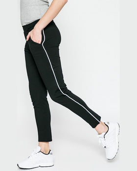Pantaloni Answear sporty fusion negru