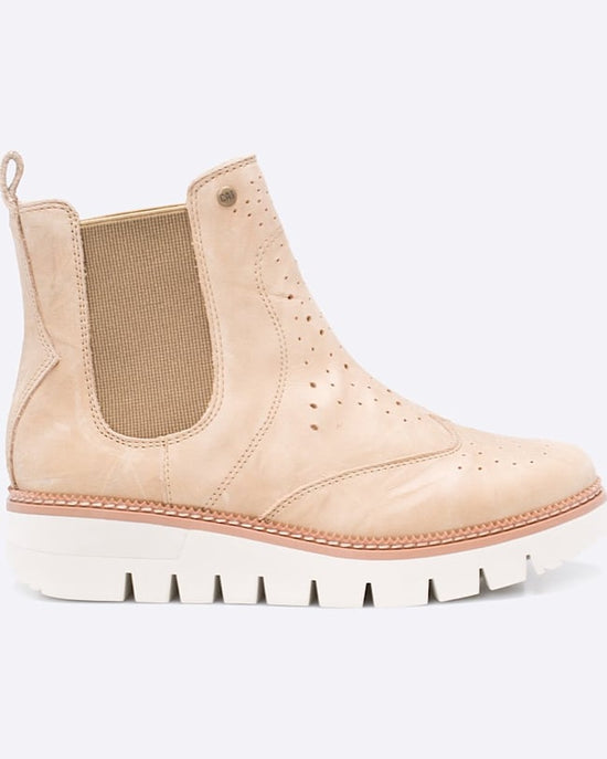 Botine Caterpillar de culoarea nisipului